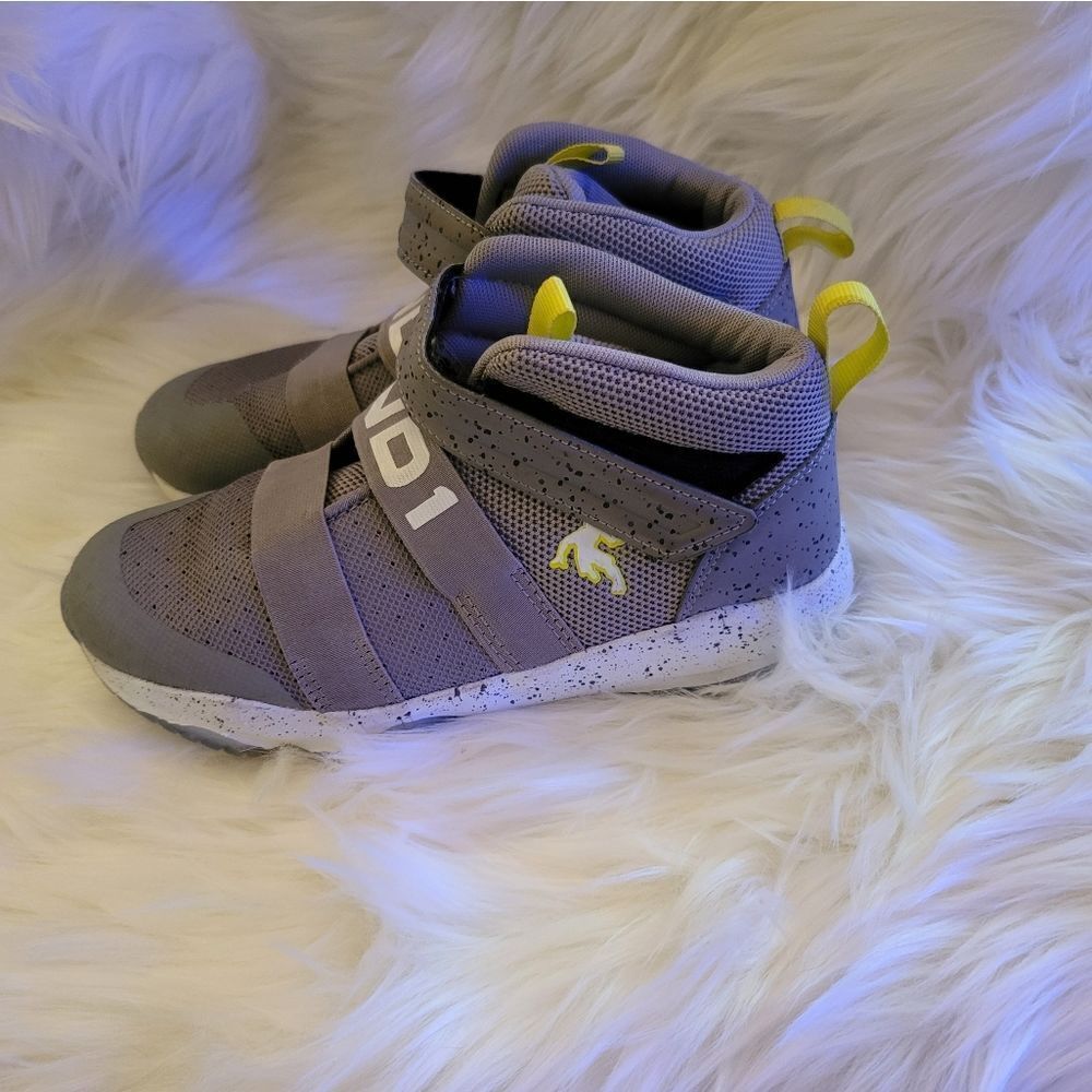 Andi High Tops - Picture 2 of 7